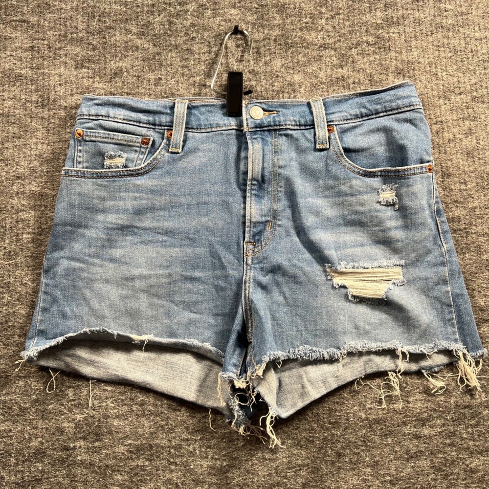 Levis High Rise Distressed Denim Shorts Light Wash Frayed Hem Size 31